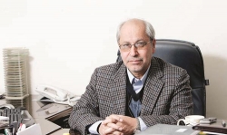 نسخه مسعود نیلی برای پایان عدم تعادل‌های اقتصاد در ایران