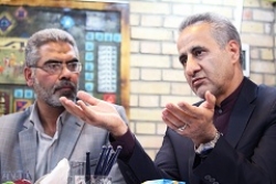 حسینی: بنیان‌های‌ اقتصاد نابود شده‌بود / صمصامی: قبول‌دارم سیاست‌های‌ دولت قبل اقتصاد را ضعیف کرد