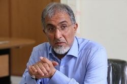 حسین راغفر: مافیا بازیگر اصلی بازار ارز/ شاهد فروپاشی اقتصاد هستیم