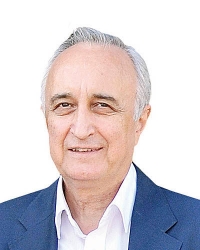 موسی غنی‌نژاد:علم اقتصاد و اسطوره «سیزیف»