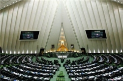 فارس: طرح استیضاح رئیس‌جمهور در ۱۴ محور کلید خورد