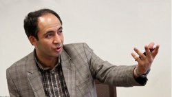 وحید شقاقی: پیش‌بینی اقتصاد ایران پس از واگذاری اموال دولتی