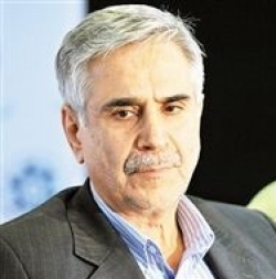 احمد دوست حسینی: دولت در بزنگاه انتخاب